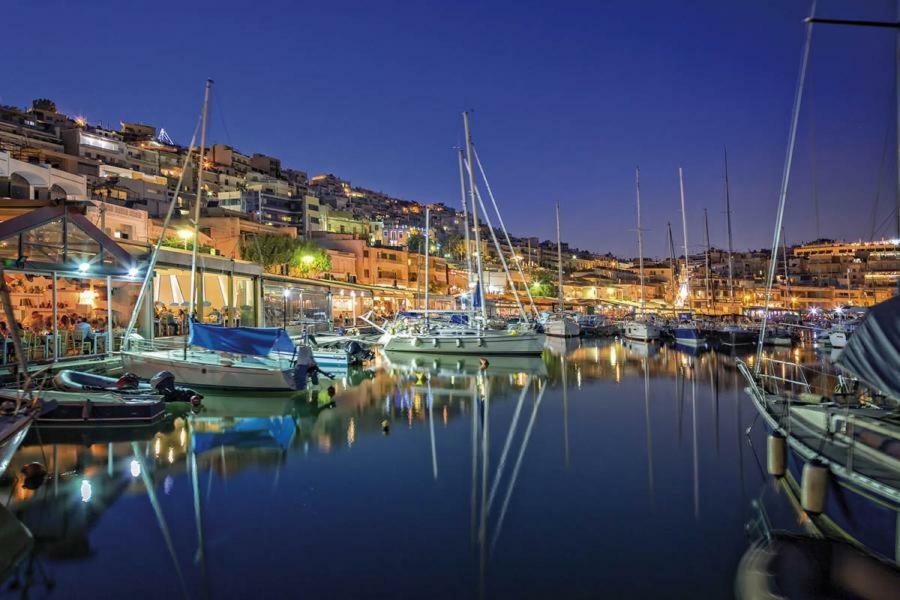 Appartamento For Harbor Travelers Pireo Esterno foto